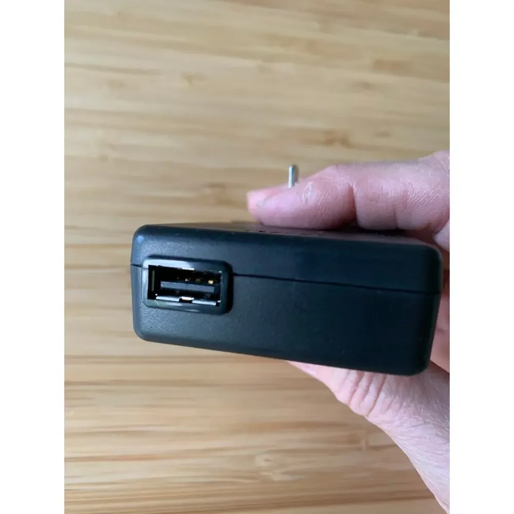 Nikon AC Adapter DH-68P Black Preowned